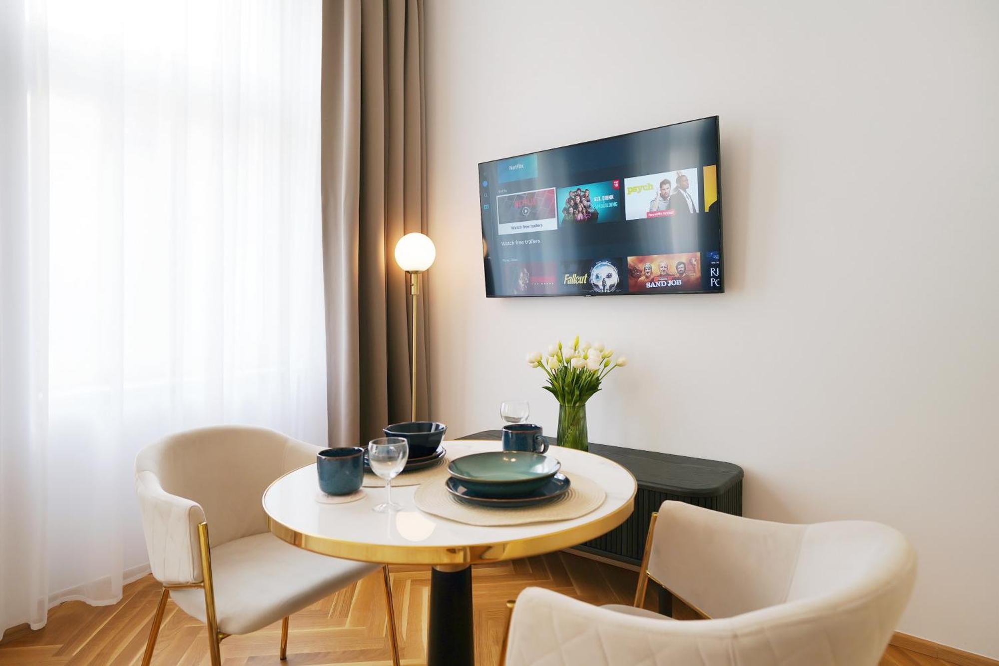Luxemi Apartments I City Center Premium Studio ปราก ภายนอก รูปภาพ